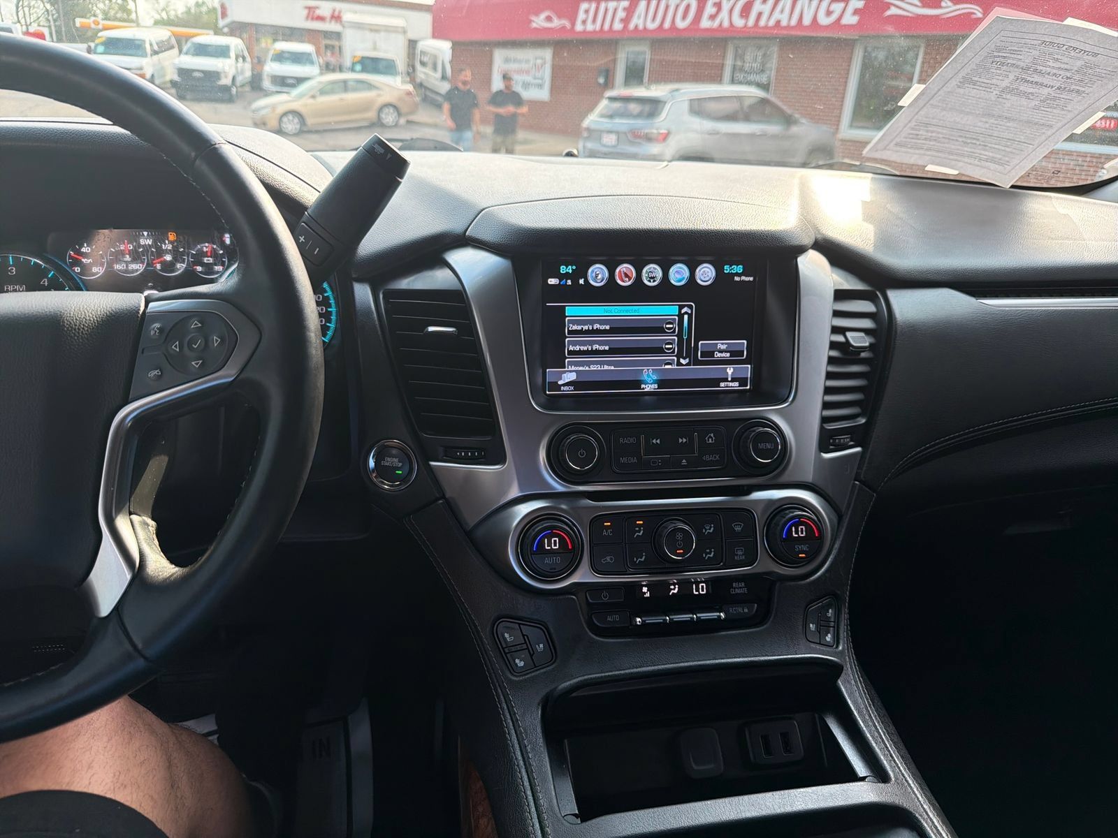 Used 2020 Chevrolet Suburban Premier AWD/4WD image 21