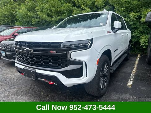 Used 2024 Chevrolet Suburban Z71 w/ Z71 Off-Road Package AWD/4WD image 1