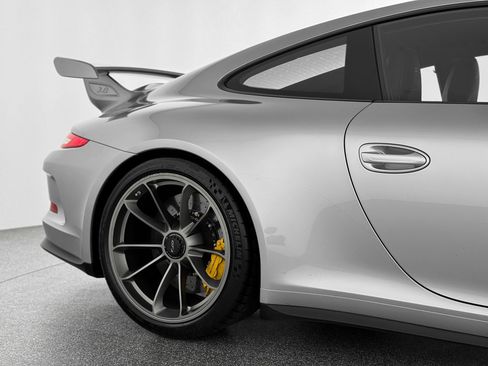 Used 2016 Porsche 911 GT3 image 46