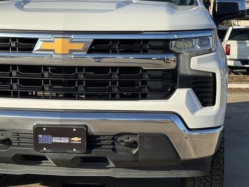 Used 2024 Chevrolet Silverado 1500 LT image 10