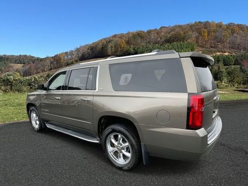 Used 2016 Chevrolet Suburban LTZ image 5