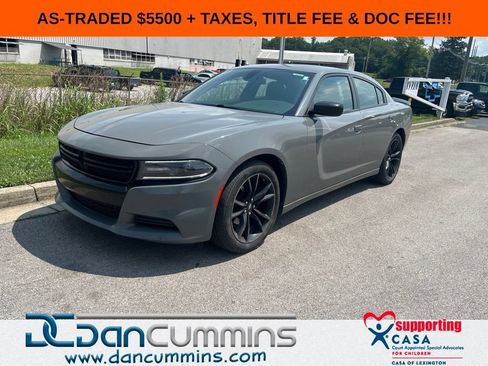 Used 2017 Dodge Charger SE w/ Power Sunroof Group RWD image 1