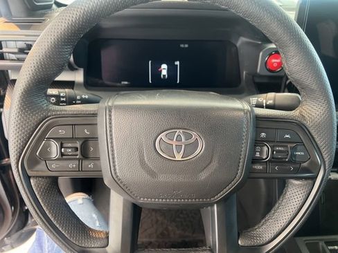 Used 2025 Toyota Tacoma TRD Pro AWD/4WD image 20
