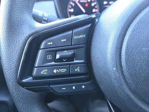 Used 2024 Subaru Crosstrek 2.0i Premium image 4