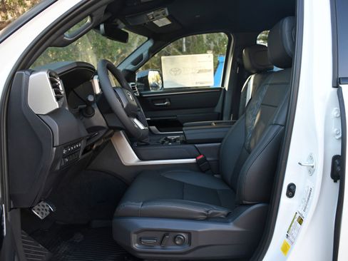 New 2025 Toyota Tundra Limited image 3