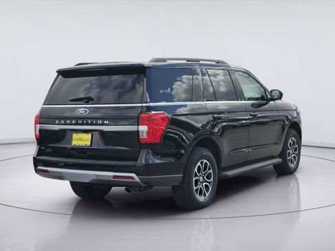 Certified 2024 Ford Expedition XLT AWD/4WD image 8