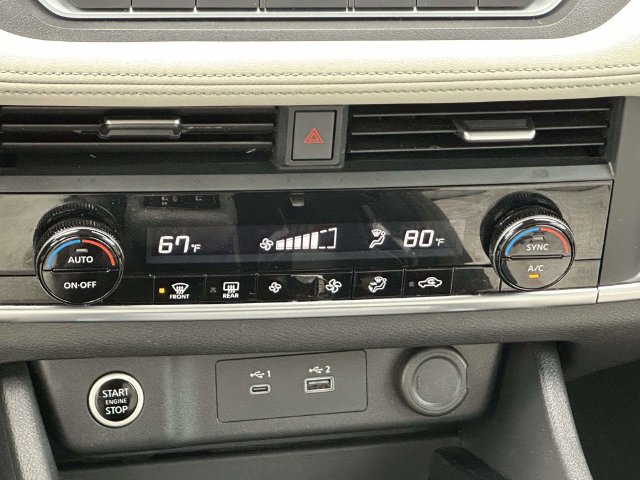 Used 2023 Nissan Rogue SV FWD image 18