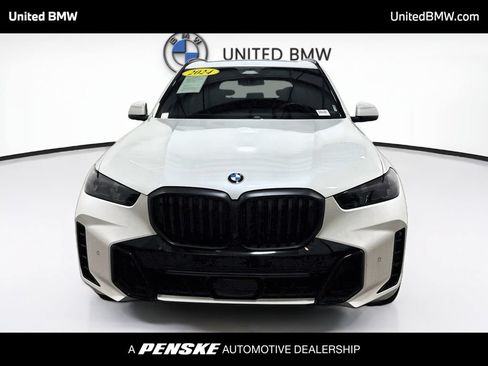 Used 2024 BMW X5 sDrive40i w/ Executive Package RWD image 2