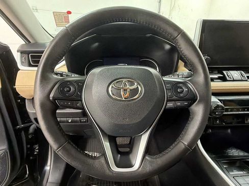 Used 2025 Toyota RAV4 XLE Premium w/ Weather Package AWD/4WD image 16