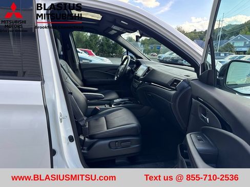 Used 2023 Honda Ridgeline Black Edition image 48