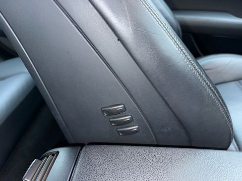 Used 2009 Mercedes-Benz C 63 AMG Sedan image 43