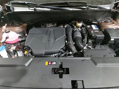 Used 2025 Hyundai Santa Fe Calligraphy image 32