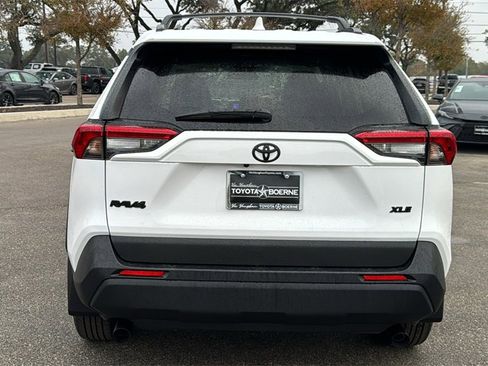 New 2025 Toyota RAV4 XLE image 7