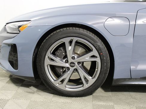 Used 2023 Audi e-tron GT Premium Plus image 41