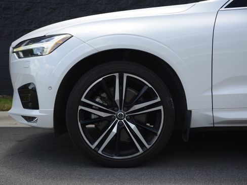 Used 2019 Volvo XC60 T6 R-Design w/ Protection Package Premier AWD/4WD image 33