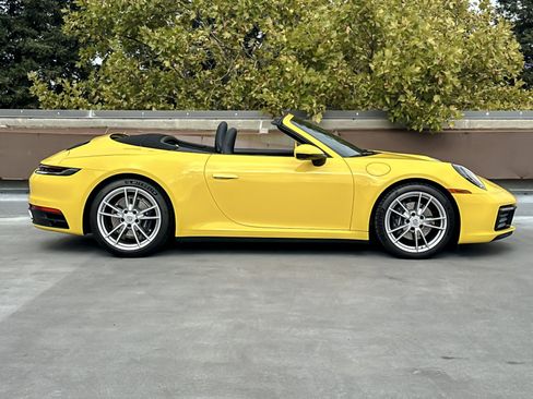 Used 2023 Porsche 911 Carrera image 9