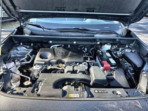 Used 2023 Toyota RAV4 XLE image 34