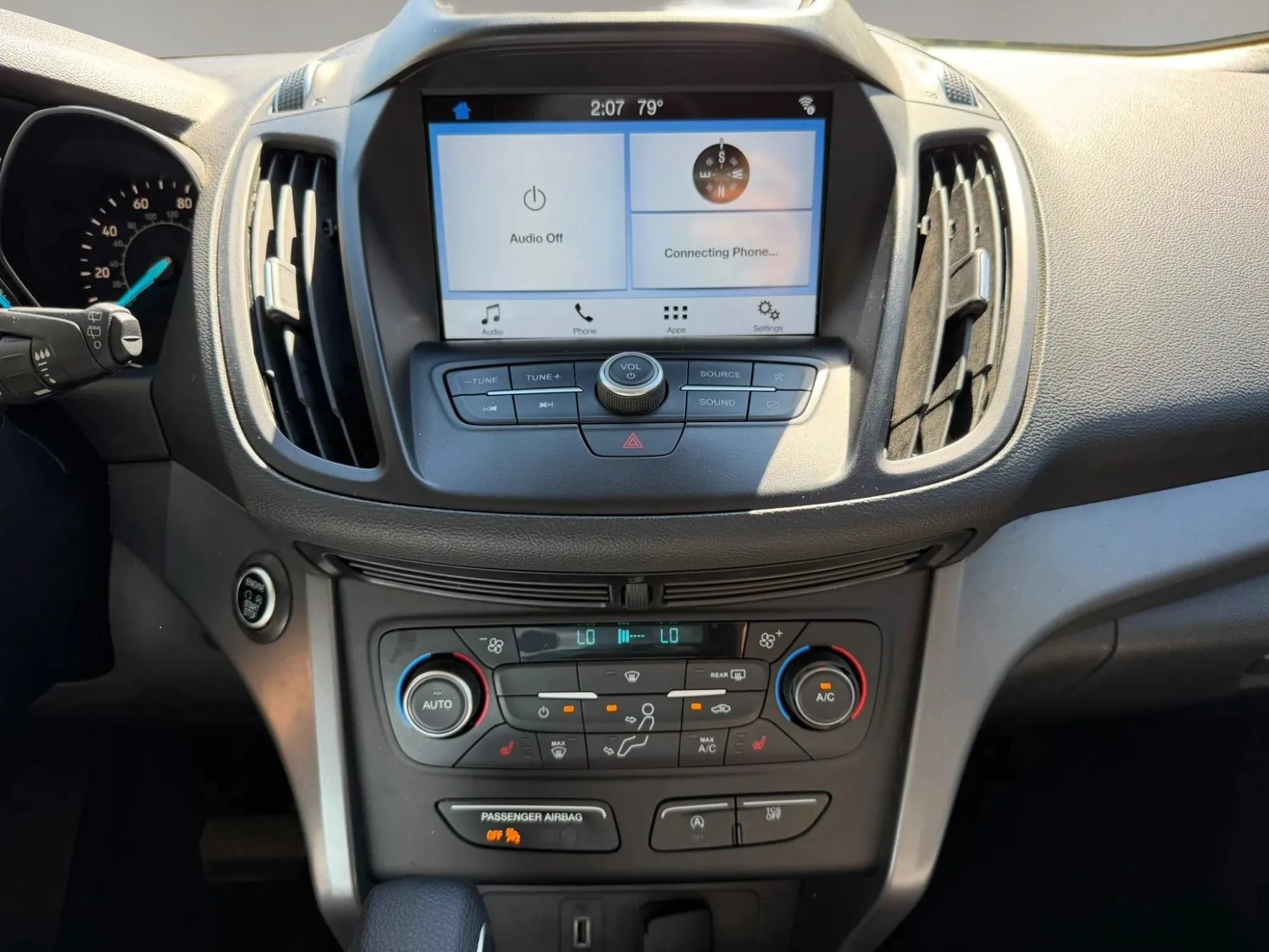 Used 2019 Ford Escape SE FWD image 15