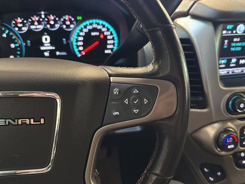 Used 2019 GMC Yukon Denali w/ Open Road Package AWD/4WD image 28