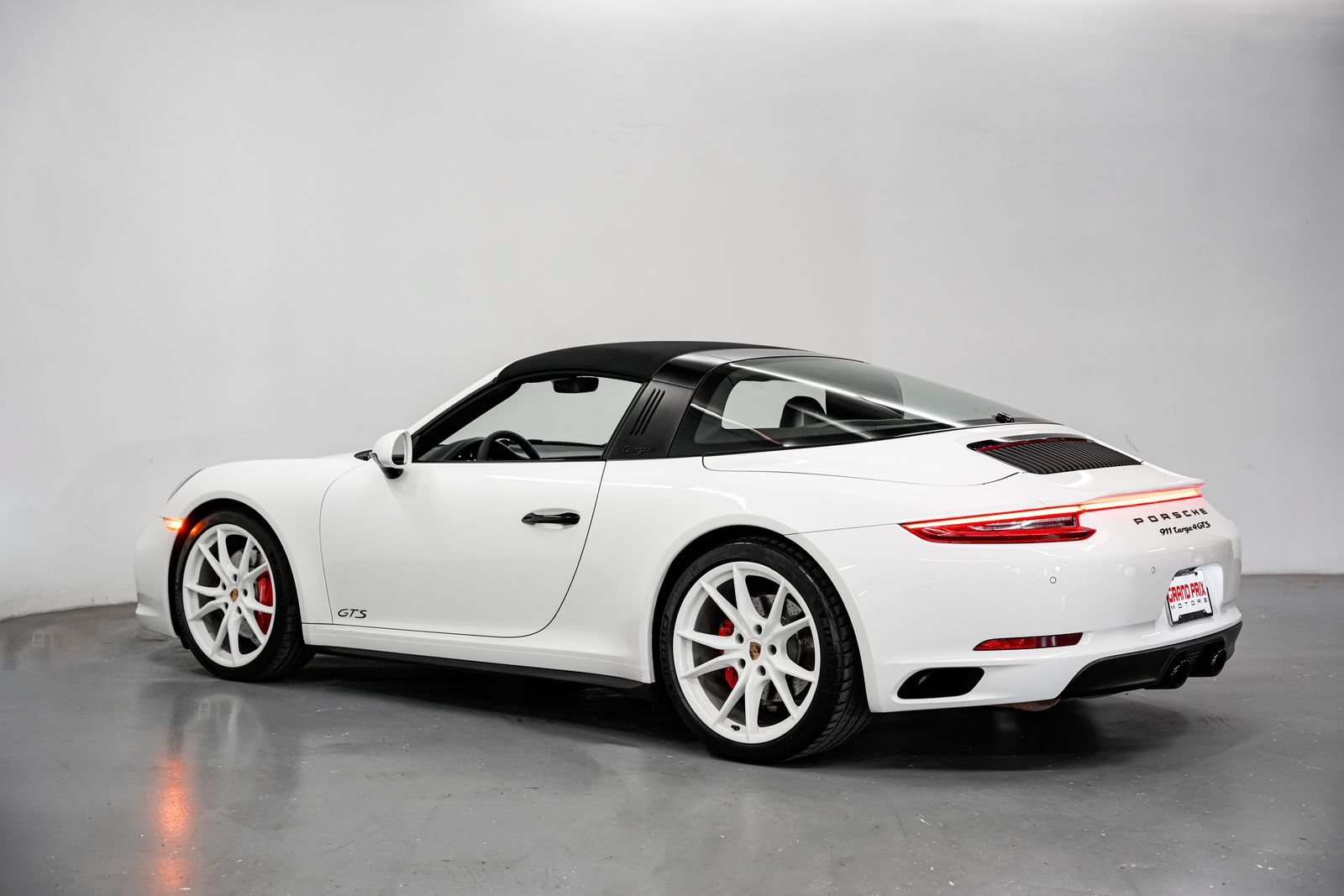 Used 2019 Porsche 911 Targa 4 GTS w/ GTS Interior Package AWD/4WD image 9