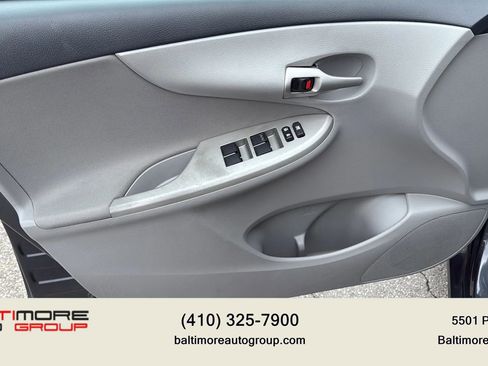 Used 2013 Toyota Corolla LE image 10