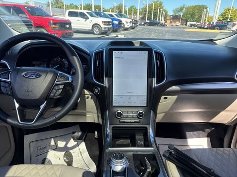 Used 2024 Ford Edge Titanium w/ Equipment Group 301A AWD/4WD image 19