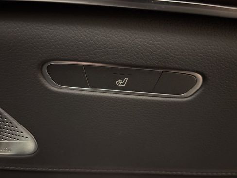 Used 2020 Mercedes-Benz S 560 4MATIC Sedan image 29
