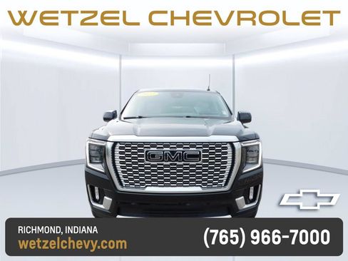 Used 2023 GMC Yukon XL Denali w/ Denali Reserve Package AWD/4WD image 8