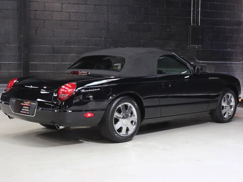 Used 2002 Ford Thunderbird Deluxe image 20