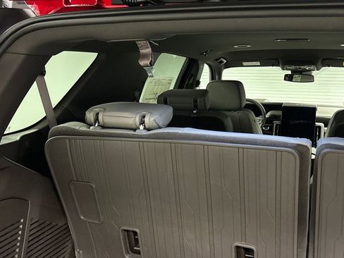 New 2026 GMC Yukon Elevation w/ LPO, Floor Liner Package AWD/4WD image 18