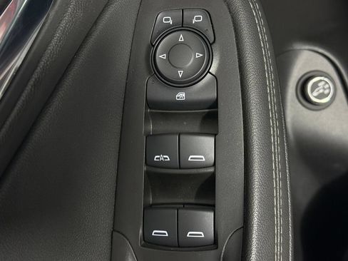 Used 2023 Buick Encore GX Essence w/ Experience Buick Package FWD image 33