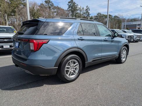 New 2026 Ford Explorer Active w/ Active Comfort Package image 4