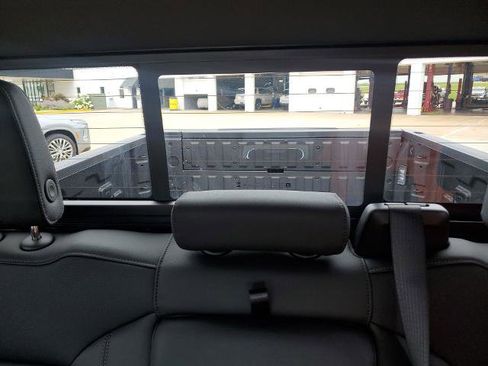 New 2026 GMC Sierra 1500 SLT w/ SLT Premium Plus Package image 14