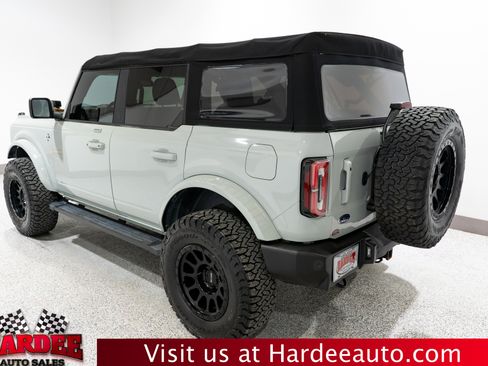 Used 2023 Ford Bronco Outer Banks AWD/4WD image 3