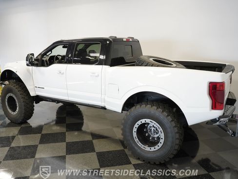 Used 2022 Ford F250 Lariat w/ Lariat Ultimate Package image 13