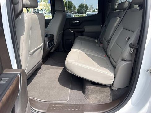 Used 2022 GMC Sierra 1500 SLT w/ SLT Premium Package AWD/4WD image 28