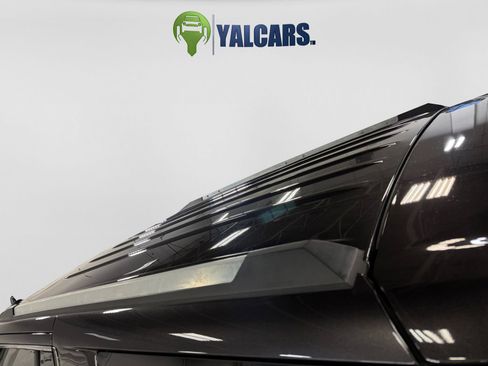 Used 2018 Chevrolet Tahoe Premier w/ Max Trailering Package AWD/4WD image 11