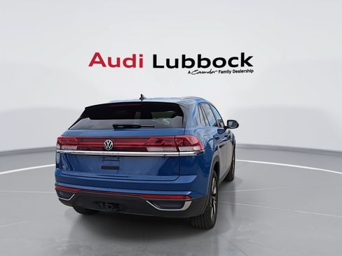 Used 2025 Volkswagen Atlas Cross Sport SE FWD image 8