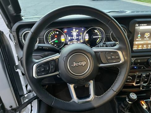 Used 2023 Jeep Wrangler Sahara image 18