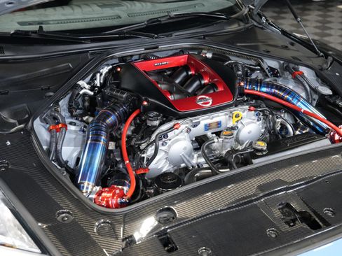 Used 2017 Nissan GT-R NISMO AWD/4WD image 44