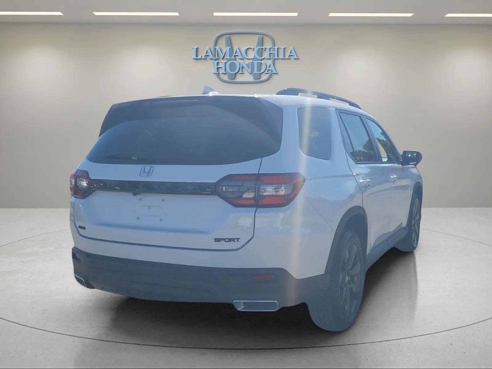 Used 2023 Honda Pilot Sport image 5