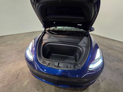Used 2022 Tesla Model Y Long Range AWD/4WD image 5
