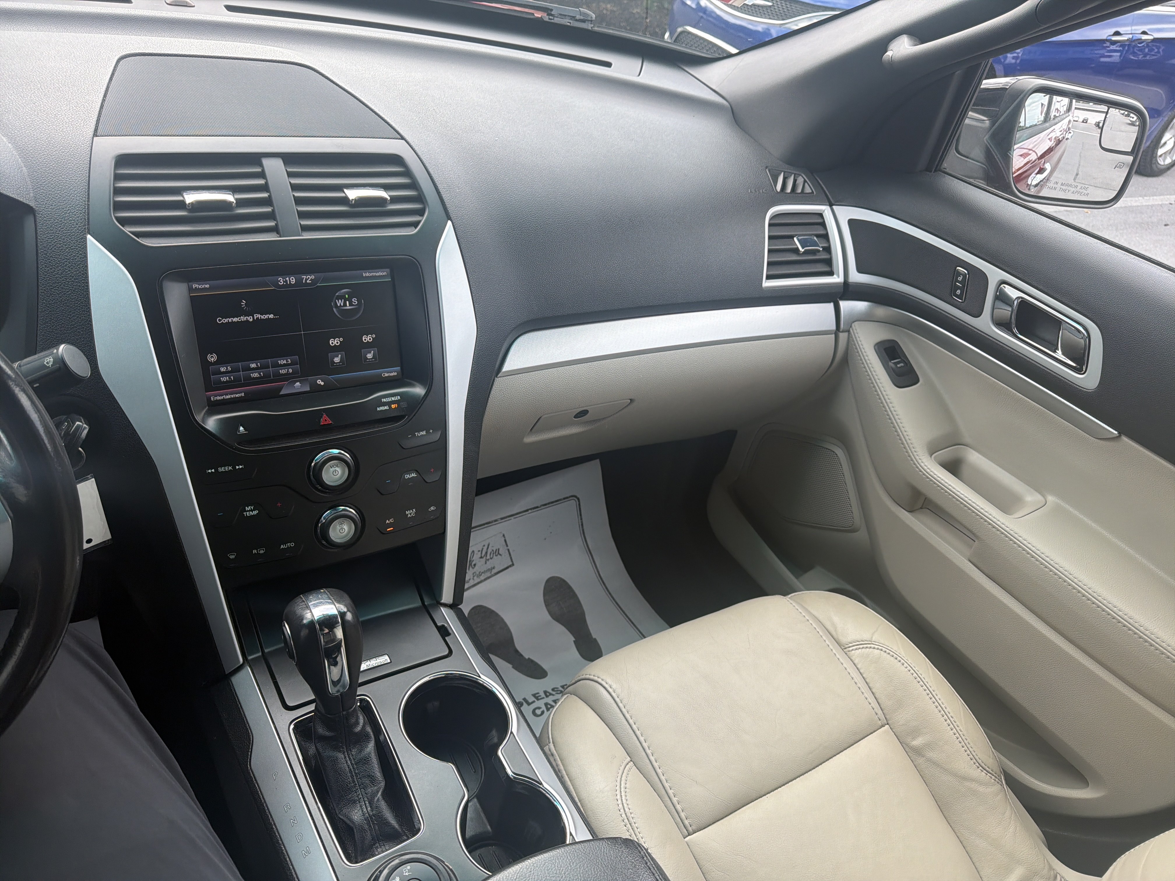 Used 2014 Ford Explorer XLT w/ Equipment Group 202A AWD/4WD image 27