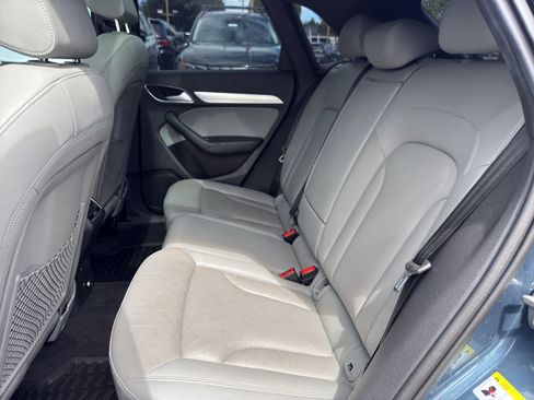 Used 2018 Audi Q3 2.0T Premium Plus w/ Premium Plus Package AWD/4WD image 16