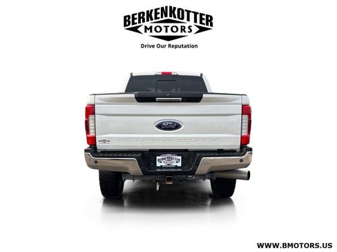 Used 2017 Ford F350 Lariat w/ Chrome Package AWD/4WD image 4