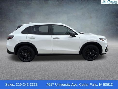 New 2026 Honda HR-V Sport image 9