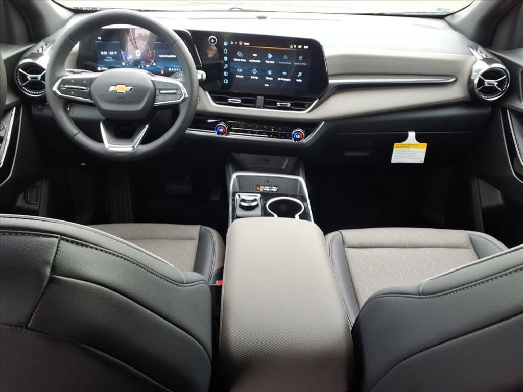New 2027 Chevrolet Equinox LT w/ Convenience Package II FWD image 19