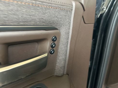 Used 2025 RAM 2500 Limited AWD/4WD image 44