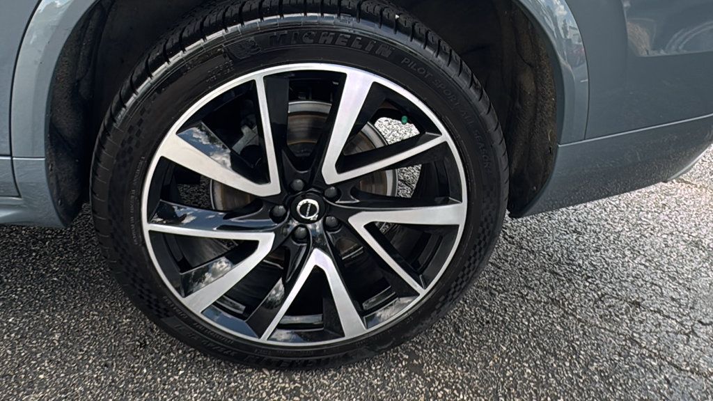 Used 2021 Volvo XC90 T6 Momentum w/ Climate Package AWD/4WD image 10