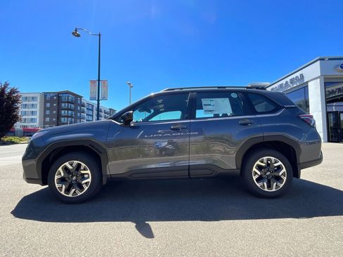 New 2025 Subaru Forester Base image 5